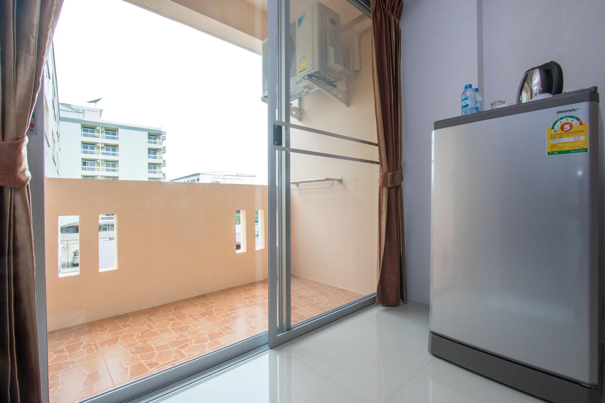 Aparthotel Jr Mansion On Nut Soi 25 Bangkok Exterior foto