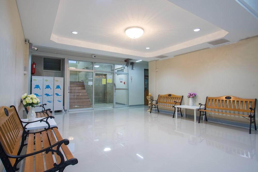 Aparthotel Jr Mansion On Nut Soi 25 Bangkok Exterior foto