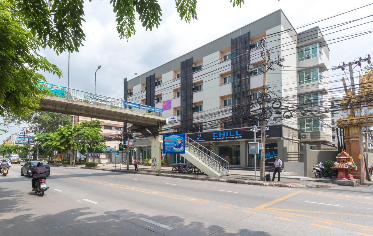 Aparthotel Jr Mansion On Nut Soi 25 Bangkok Exterior foto