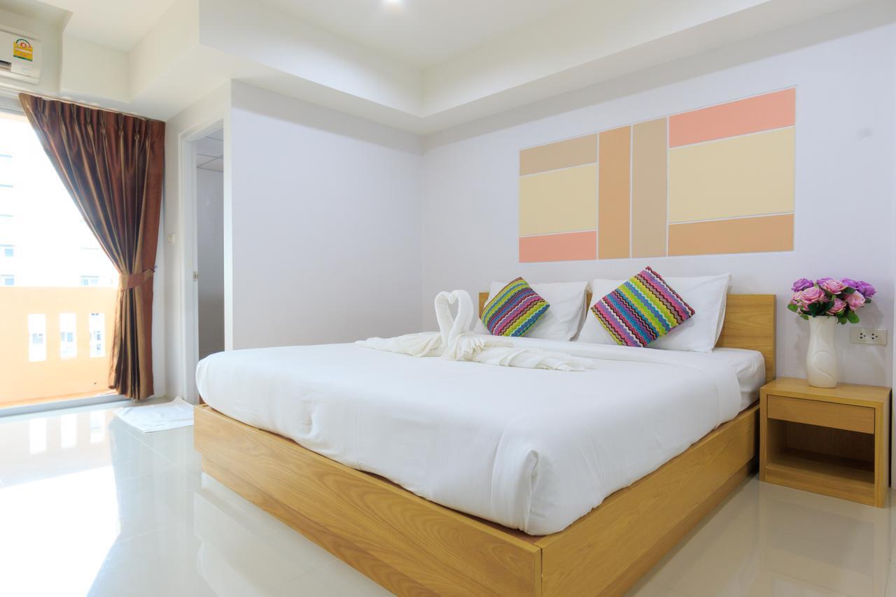 Aparthotel Jr Mansion On Nut Soi 25 Bangkok Exterior foto